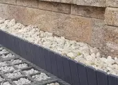 Jak wykonać murek oporowy w ogrodzie?