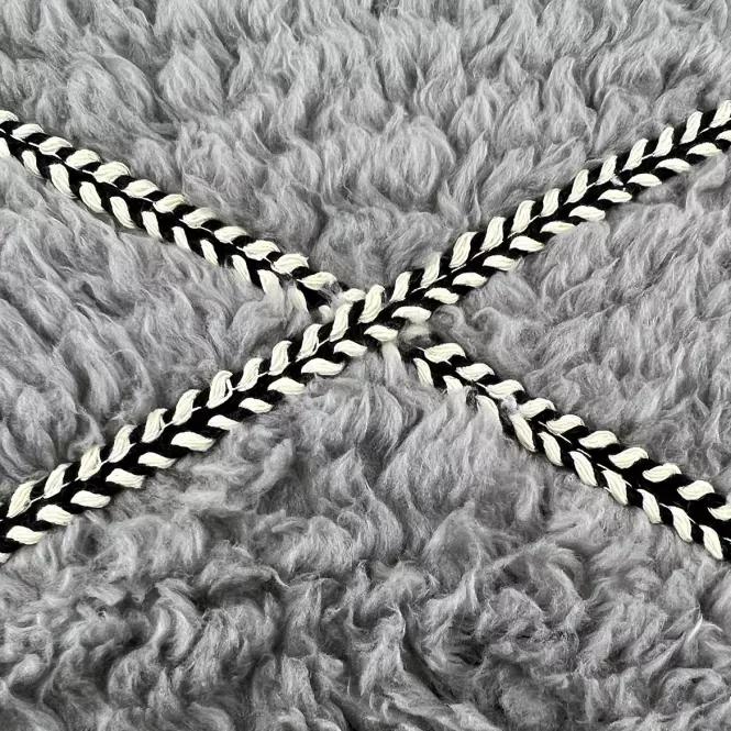 Poszewka Sherpa 45x45 szary Merkury Home