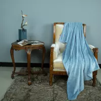 Koc ELINA 130x170 cm jasnoniebieski