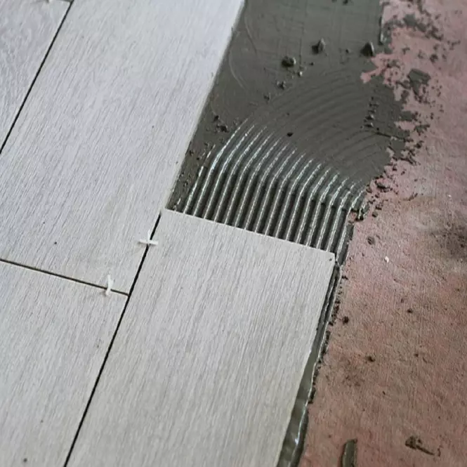 Motive krzyżyki dystansowe do płytek 2,5 mm 150 szt