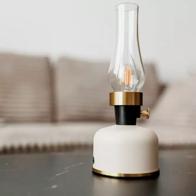 Lampa stołowa „naftowa” OLIA USB IP44 beige