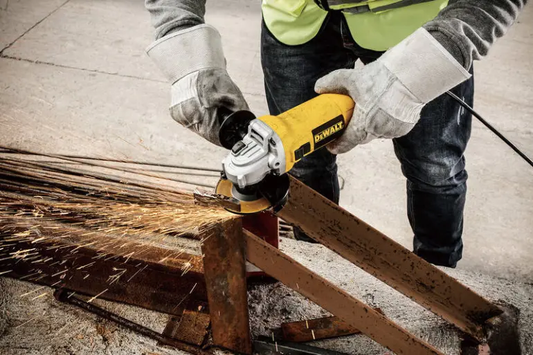 Dewalt Szlifierka Kątowa 950W 125mm DWE4117