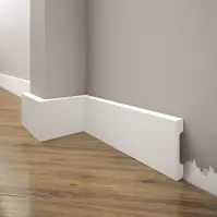 Listwa przypodłogowa Elegance LPC-23-101 biała mat