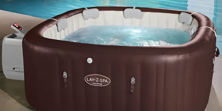 jacuzzi w Merkury Market